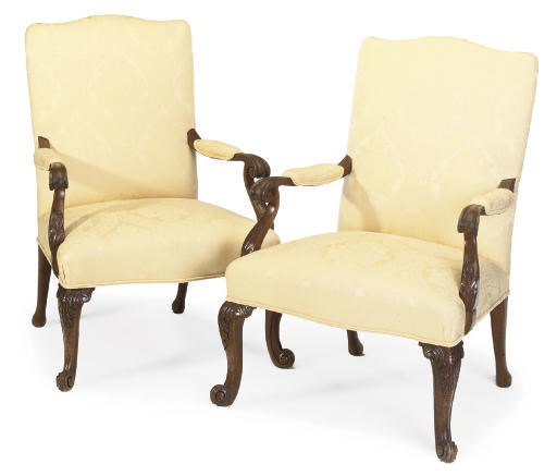 A PAIR OF MAHOGANY ARMCHAIRS