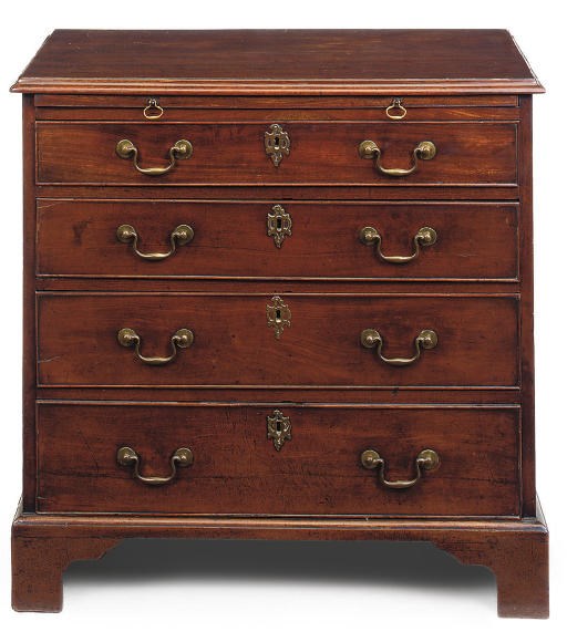 A GEORGE III MAHOGANY CHEST