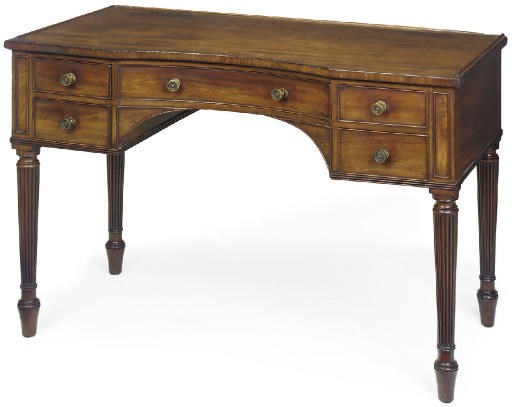 A REGENCY MAHOGANY DRESSING TABLE