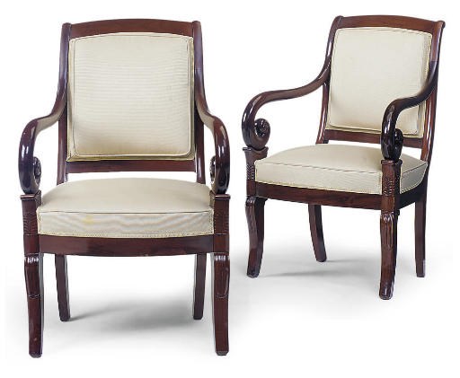 A PAIR OF FRENCH RESTAURATION MAHOGANY FAUTEUILS