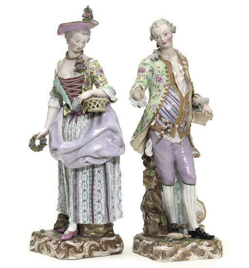 A PAIR OF MEISSEN PORCELAIN FIGURES OF A LADY AND GALLANT