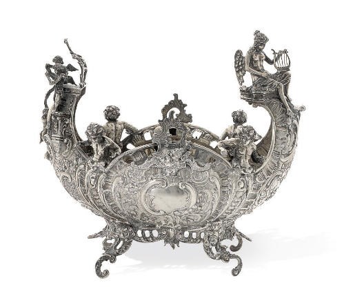 A GERMAN SILVER JARDINIERE