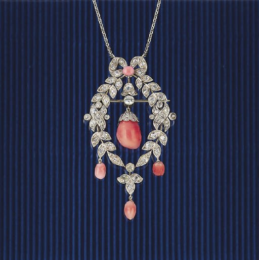 A DIAMOND AND CONCH PEARL PENDANT NECKLACE