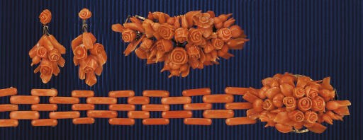 A SUITE OF MID 19TH CENTURY CORAL JEWELLERY