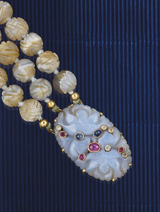 A Victorian gold bracelet and an agate jade and gem necklace
