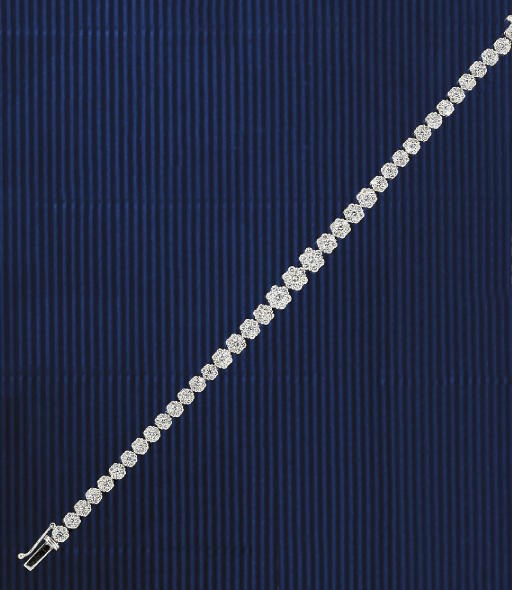 A DIAMOND LINE BRACELET
