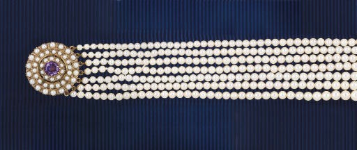 A multi-row cultured pearl necklace