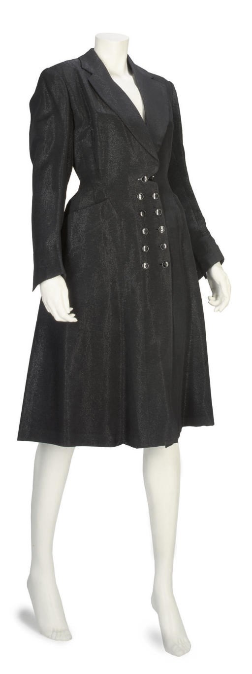 HERMÈS COUTURE, A RARE BLACK COAT, LATE 1940S