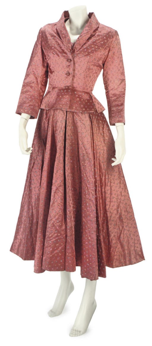 HARTNELL COUTURE, A FINE ROSE-PINK ENSEMBLE