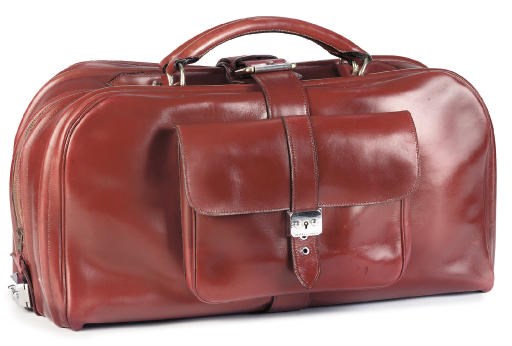HERMÈS, A 'V' BAG IN OXBLOOD LEATHER, 1960S