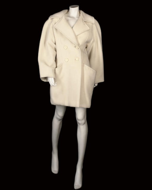 CHRISTIAN DIOR COUTURE, A WHITE WOOL COCOON COAT