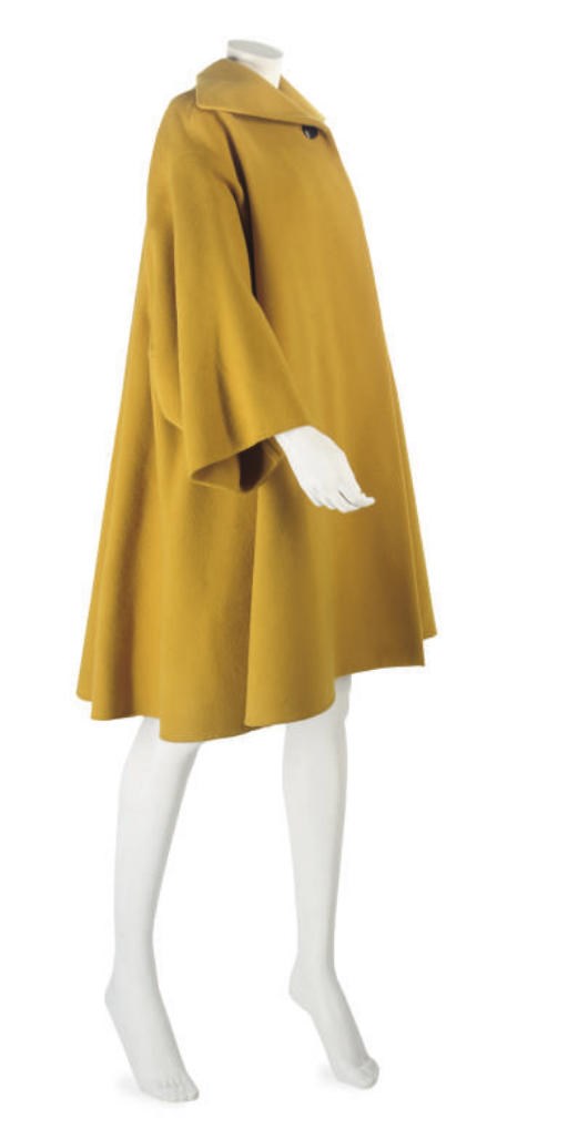 CHRISTIAN DIOR COUTURE, A HONEY YELLOW WOOL SWING COAT