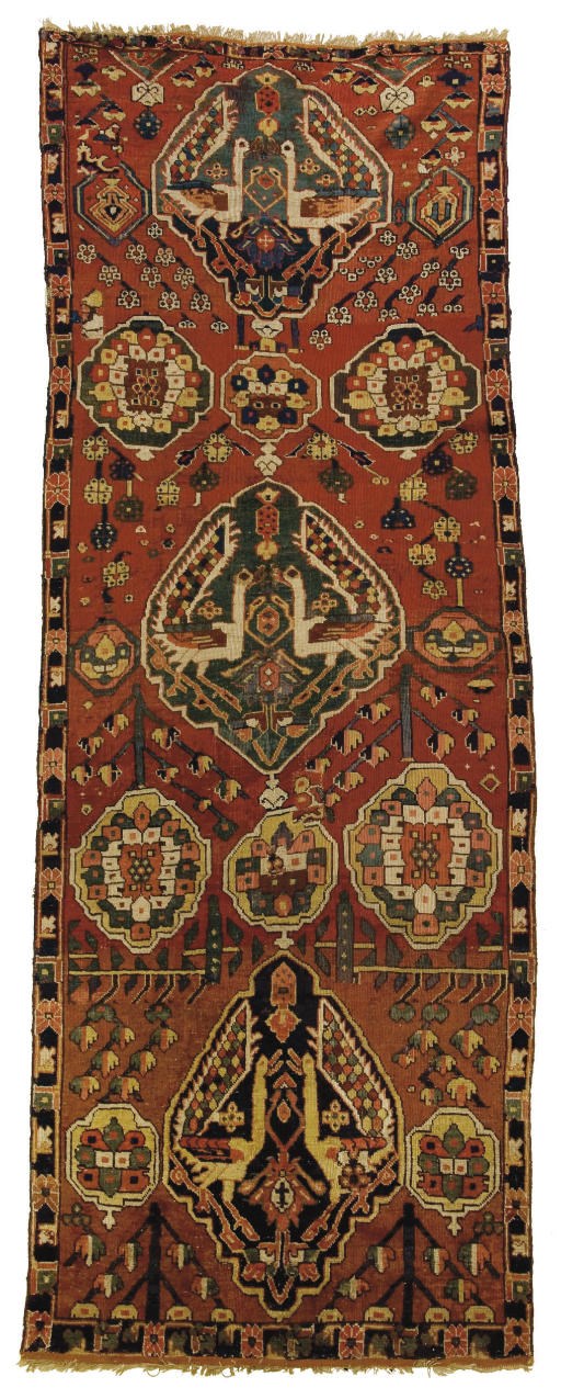 LONG TAPIS DU NORD-OUEST DE L'IRAN