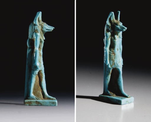 AMULETTE D'ANUBIS EN FAIENCE SILICEUSE A GLAÇURE TURQUOISE
