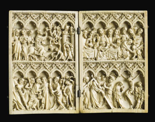 DIPTYQUE EN IVOIRE SCULPTE REPRESENTANT LA PASSION DU CHRIST
