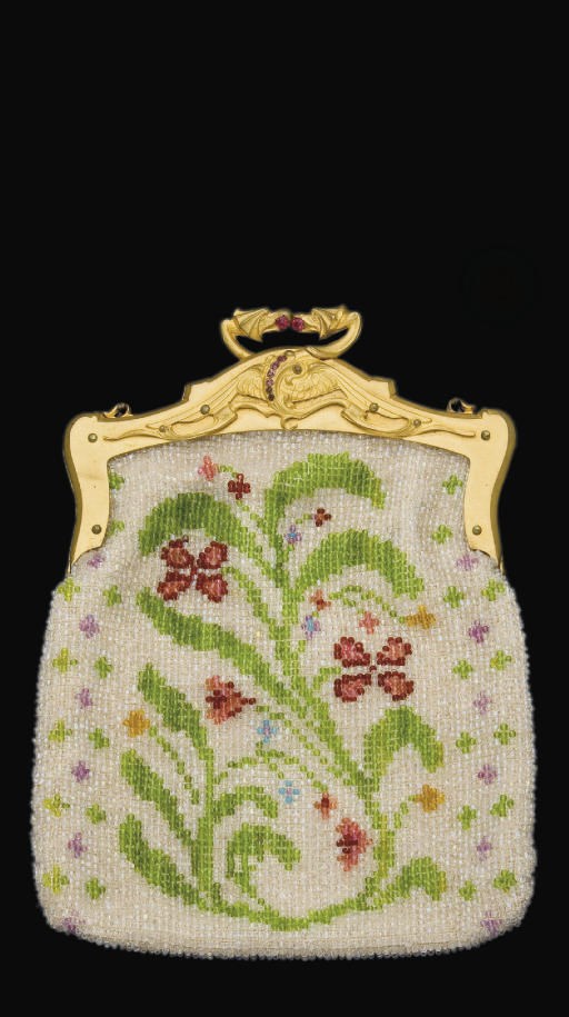 SAC A MAIN PERLE