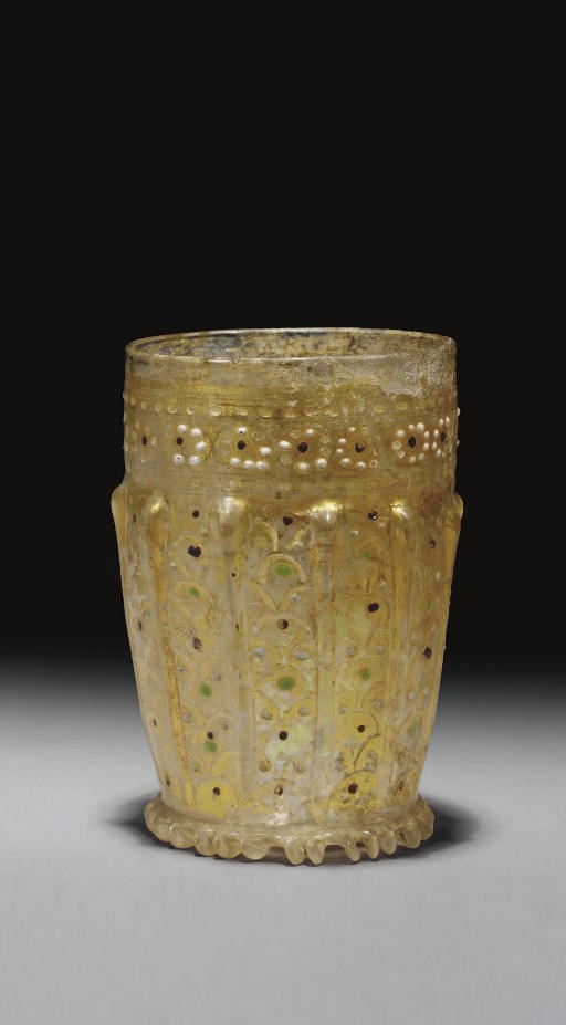 GOBELET EN VERRE EMAILLE