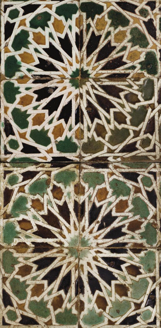 PANNEAU DE HUIT CARREAUX EN FAIENCE HISPANO-MAURESQUE DE LA FIN DU XVEME SIECLE, PROBABLEMENT SEVILLE