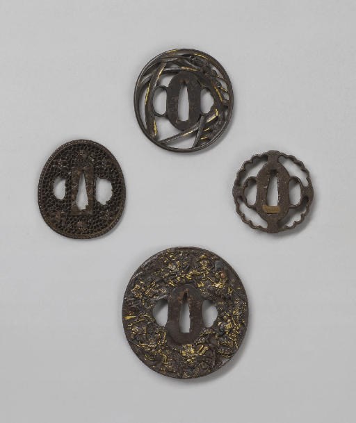 QUATRE TSUBA