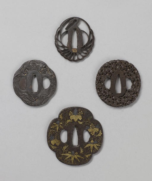 QUATRE TSUBA