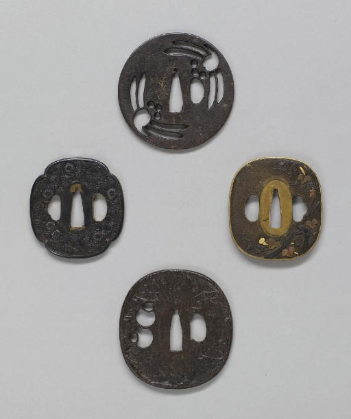 QUATRE TSUBA