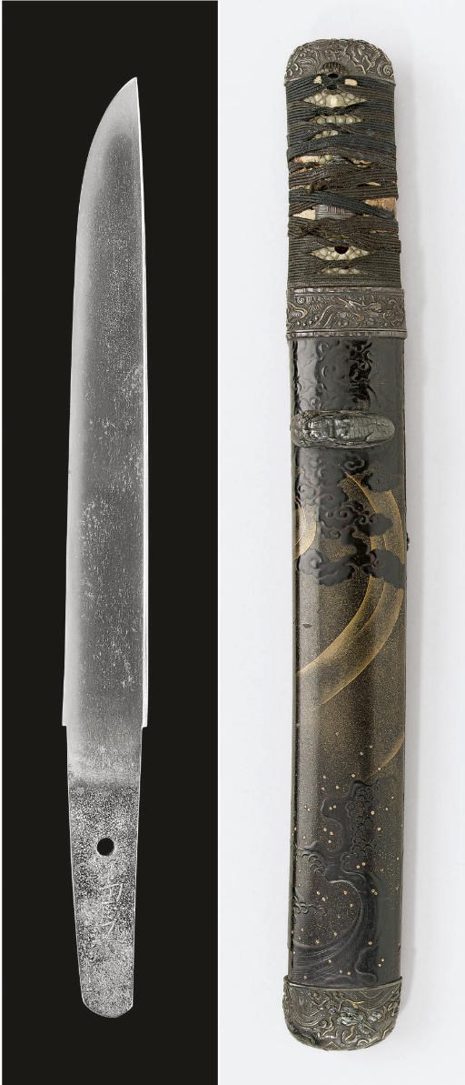 A Tanto in Black and Gold Aikuchi Koshirae