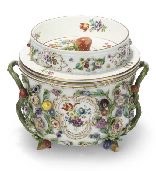 A MEISSEN FLOWER-ENCRUSTED ICE-PAIL, COVER AND LINER