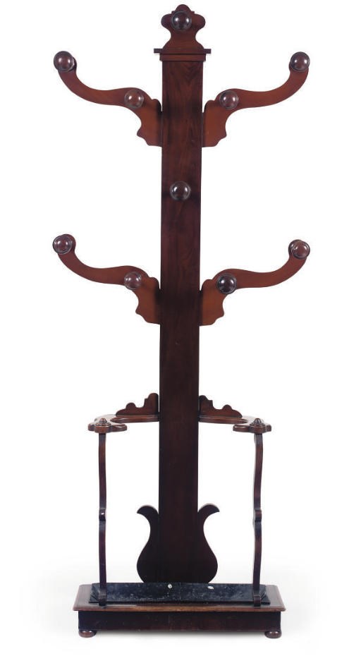A MID VICTORIAN MAHOGANY HALL STAND