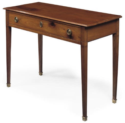 A FRENCH PROVINCIAL WALNUT SIDE TABLE