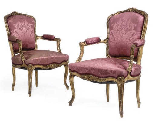 A PAIR OF FRENCH GILTWOOD FAUTEUILS