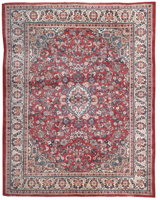 A fine Sarouk carpet