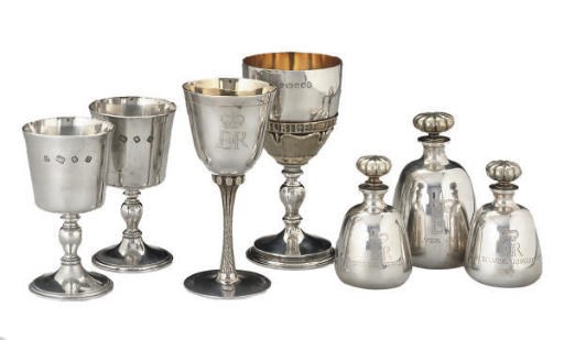 QUEEN ELIZABETH II SILVER JUBILEE SILVER