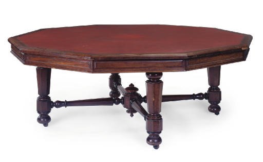 AN EARLY VICTORIAN MAHOGANY TEN-SIDED TABLE