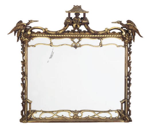 A GILTWOOD WALL MIRROR