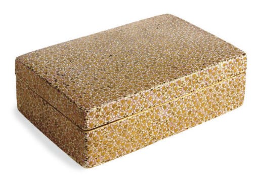 A JAPANESE SATSUMA RECTANGULAR BOX AND COVER,