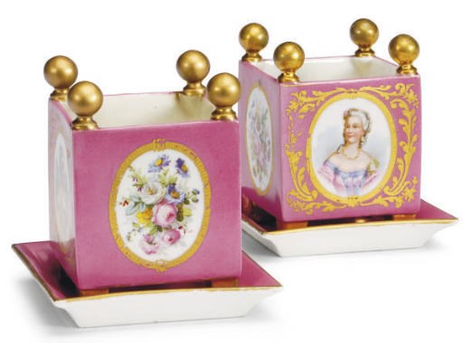 A PAIR OF SÈVRES-STYLE PINK-GROUND PORCELAIN CACHE POTS AND STANDS,