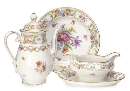 A ASSEMBLED GERMAN PART DESSERT SERVICE IN THE 'EMPRESS' PATTERN,