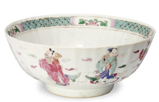A CHINESE EXPORT FAMILLE ROSE BOWL,