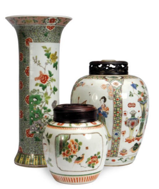 THREE CHINESE FAMILLE VERTE VASES,