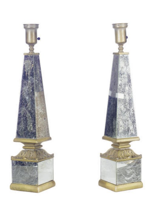 A PAIR OF CRACKLE-MIRRORED AND PARCEL-GILT OBELISK TABLE LAMPS,