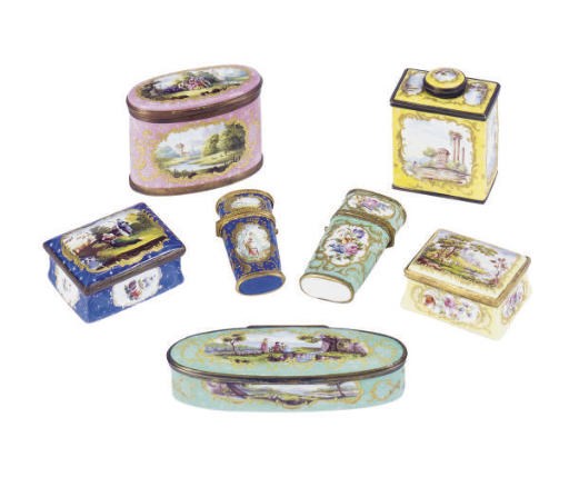 A GROUP OF SEVEN GILT-METAL MOUNTED ENGLISH ENAMEL SNUFF BOXES AND ETUI,