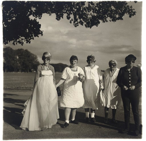 DIANE ARBUS (1923-1971)