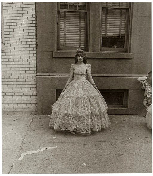 DIANE ARBUS (1923-1971)