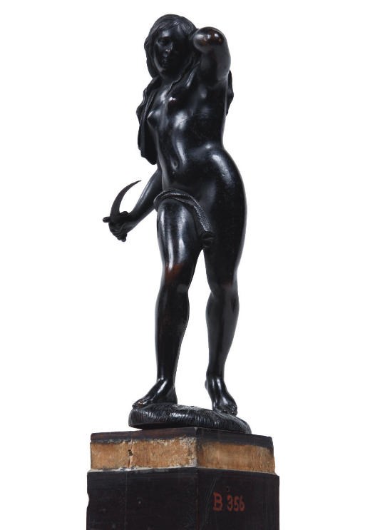 A BRONZE FIGURE OF LUCRETIA
