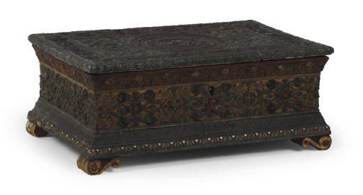 AN ITALIAN POLYCHROME AND PARCEL-GILT 'PASTIGLIA' CASKET