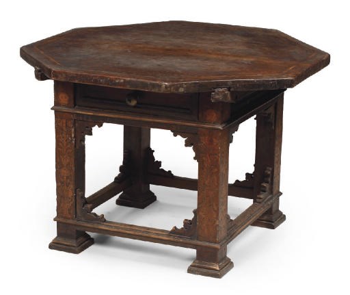 AN ITALIAN WALNUT AND FRUITWOOD CENTRE TABLE