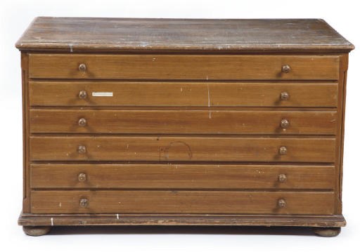 AN AUSTRIAN GRAINED PINE FOLIO CHEST