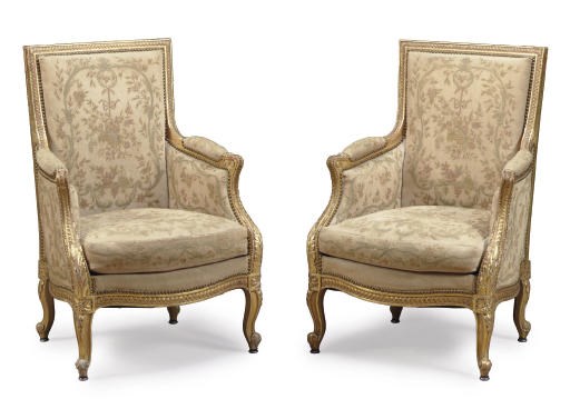 A PAIR OF FRENCH GILTWOOD AND TAPESTRY-UPHOLSTERED BERGERES