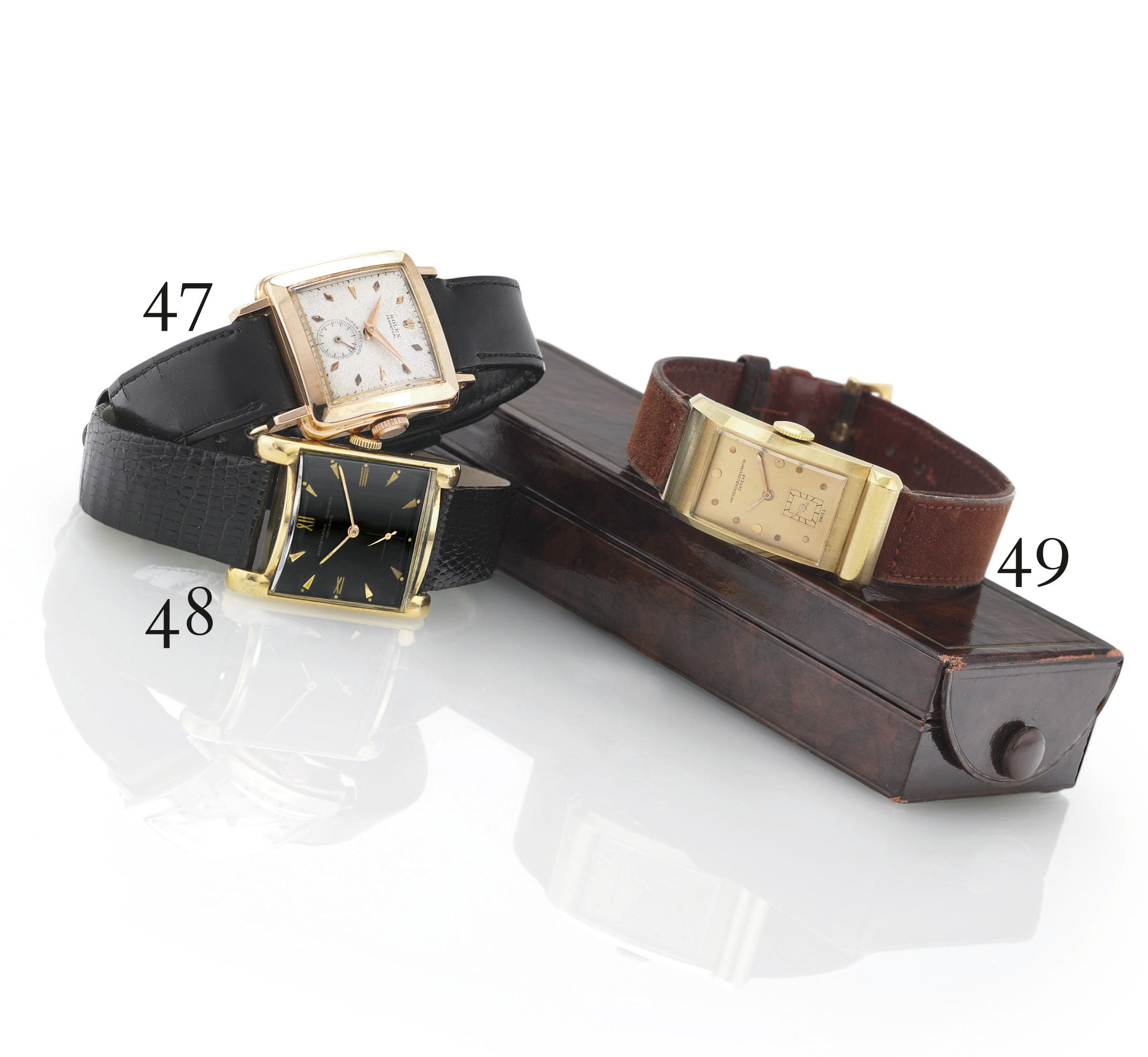 VACHERON CONSTANTIN. A FINE AND RARE 18K GOLD RECTANGULAR WRISTWATCH