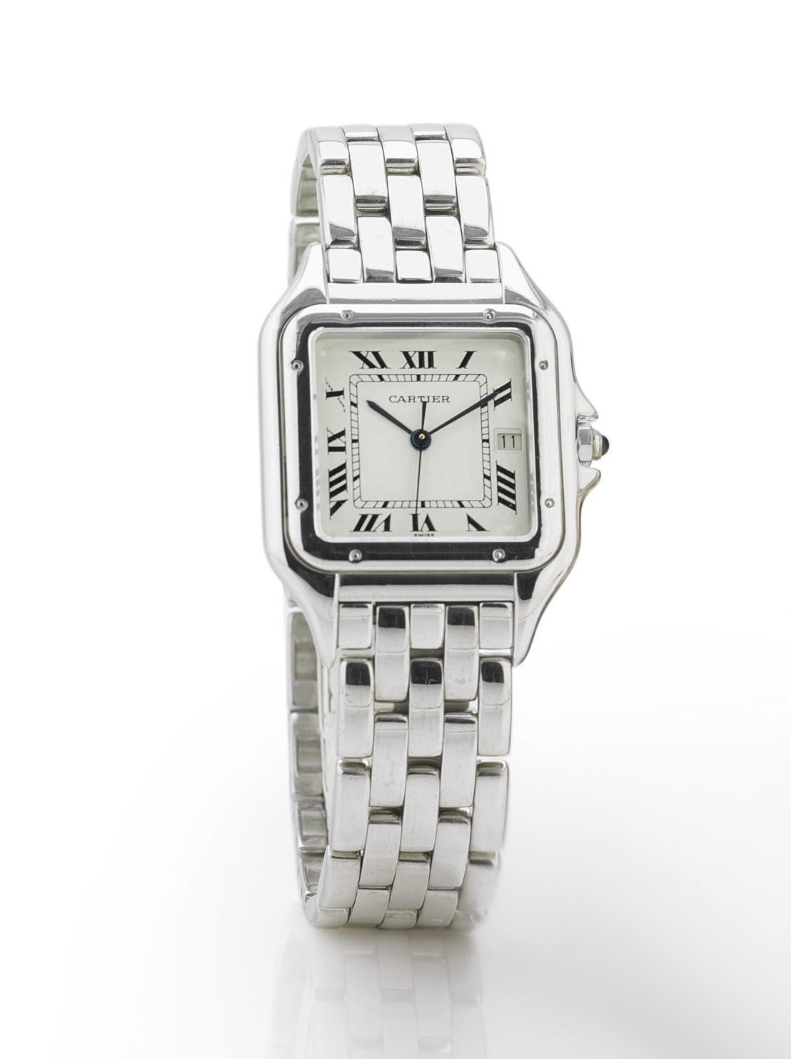 CARTIER. AN 18K WHITE GOLD SQUARE WRISTWATCH WITH CENTER SECONDS, DATE AND BRACELET